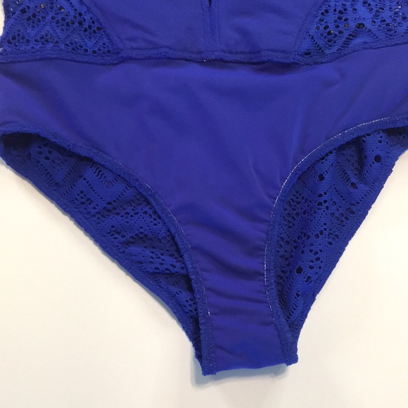 Bathing suit - Picture 13 of 16